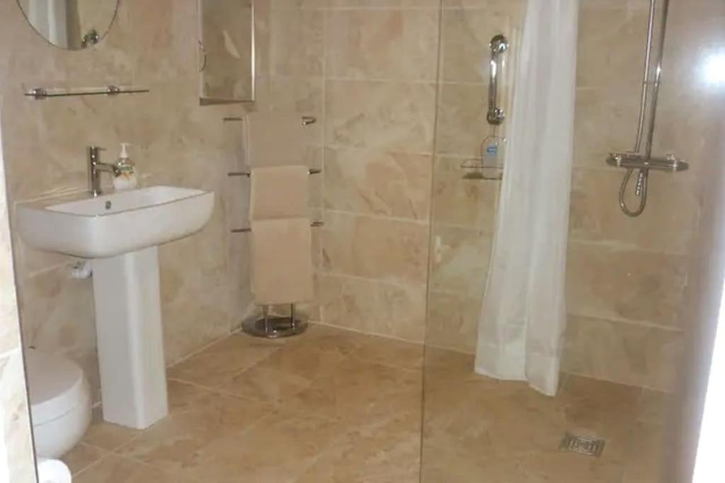 Glenview Accommodation, Monmouthshire